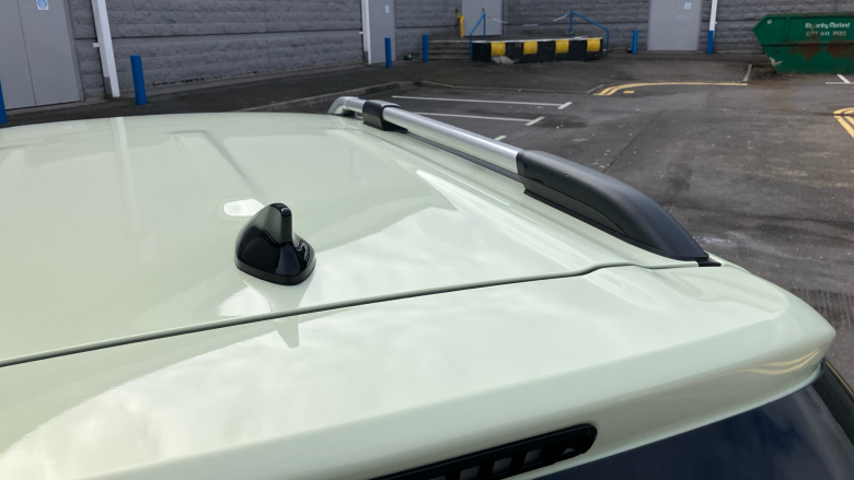 Hyundai INSTER 85kW 02 49kWh 5dr Auto Electric Hatchback